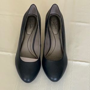 Lite Stride 3in heels Black 11m Soft system NWOT
